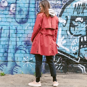 80s Red Mac Coat . Long Jacket Trench Coat Vintage Mini Length Lightweight Jacket Belted Duster Coat . size Medium image 5