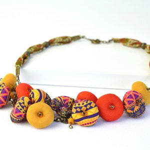 colar de tecido artesanal, colar de tecido étnico, colar muito original, jóias diferentes, presentes originais