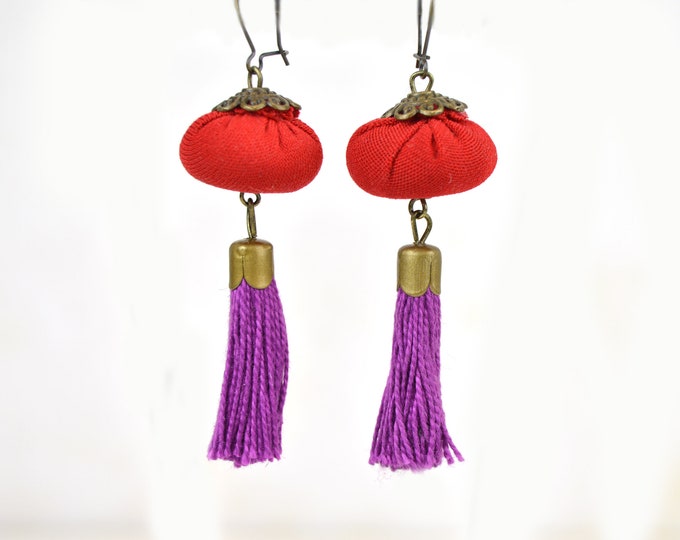 red tassel earring, bohemian earrings fuchsia tassel, red fuchsia earring, handmade summer colors earring