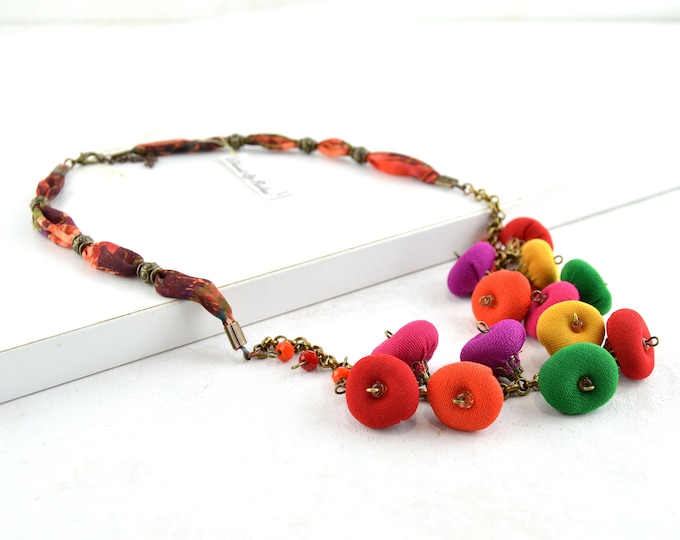 multicolored beads necklace, multicolored fabric necklace, very colorful recycled fabrics necklace, modern style necklace with beads
