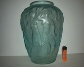 Bohemian Czech Art - deko Vase Nude Dancing Girls by Schlevogt - Lalique inspired