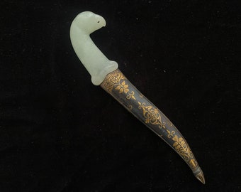 Indo Persian small Mughal Sikh rajput mini court knife with a parrot jade stone handle and gold decorated sheath