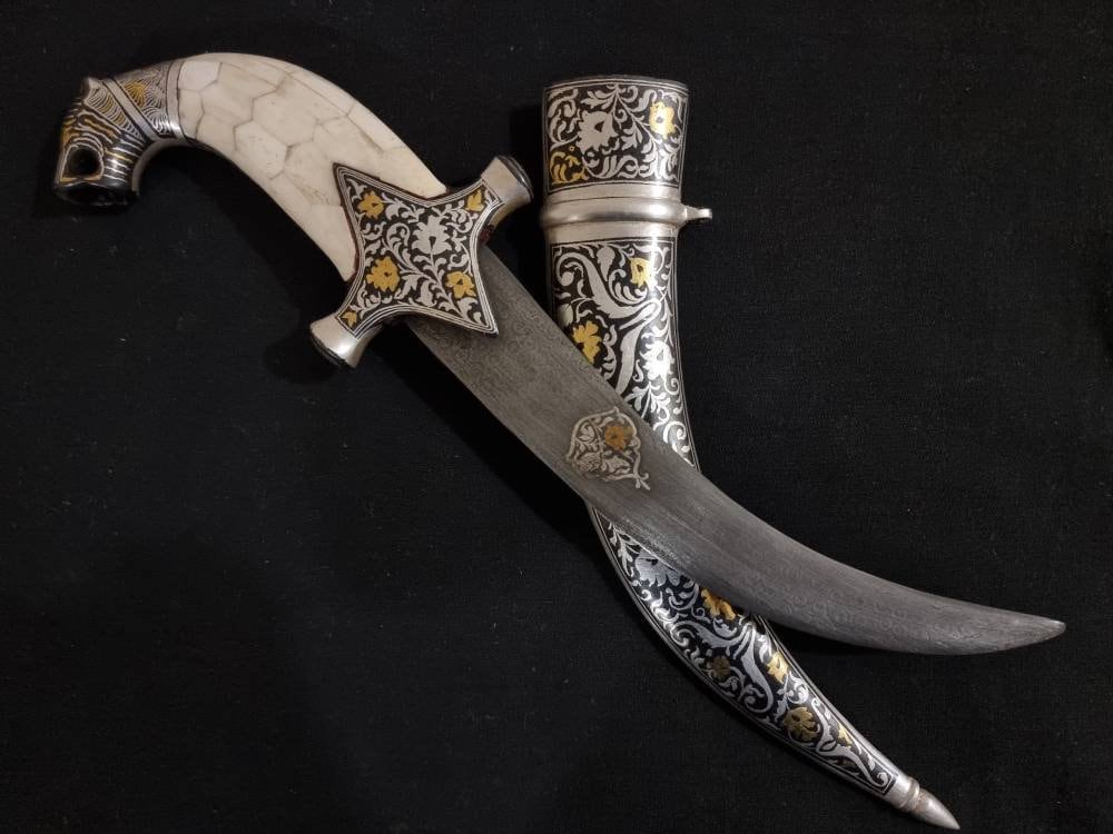 Assorted Indian, Mughal, Indo Persian Dagger With Tiger Hilt