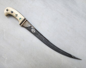 Sikh style Large Peshkabz khanjar with premium silver koftgari work and damascus blade with silver detailings. decorated blade and hilt