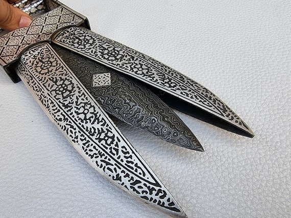 Lesbian porno videolar Yalangoch qiz xalatdagi fotosurat