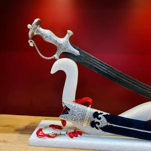 Vintage indian handcrafted silver damascened rajput sikh maratha sword shamshir talwar with disc pommel hilt and damascus blade