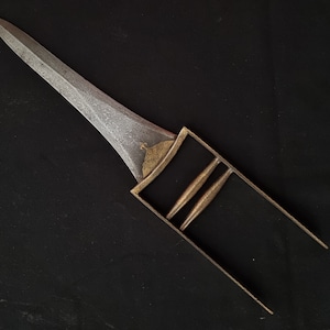 Vintage indian sikh islamic rajput gold damascened katar khanjar with gold koftagri