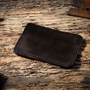 Minimalistische Leder-Geldbörse für ihn, kleine Herren Leder Brieftasche, Trauzeugen Leder Cad Halter, personalisierte Ledertasche, kleine Herren Brieftasche.