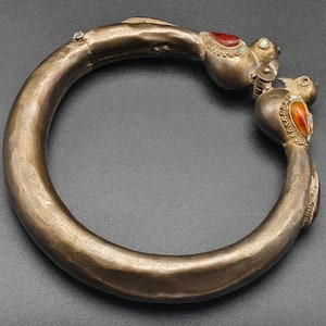 Very Old Bronze Bangle Bracelet w/ 2 Love Birds Turquoise Eyes Red Glass #CP1204