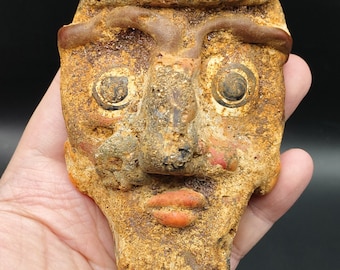 非常に希少なエジプトのファラオの墓のラピスラズリ石彫刻の虎ビーズ