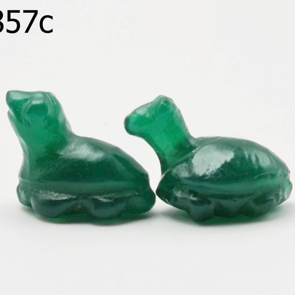 MAYAN STYLE Green Jade Hand Carved TURTLE Bead Pendant #US8857c