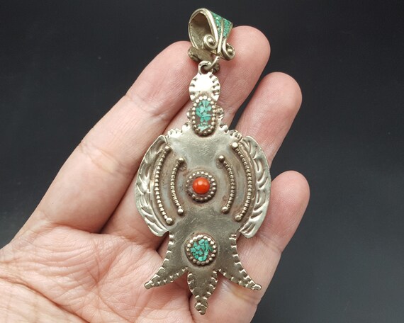 Wonderful Ancient Turkoman Silver Badge Red Coral… - image 3
