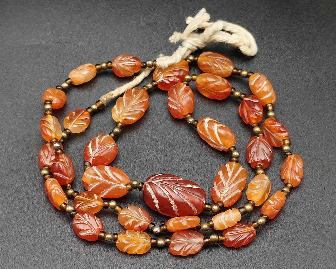 Collier Ancien En Agate Cornaline Rouge - Perles Facettées Tibétaines, Style Perlé, Occasion