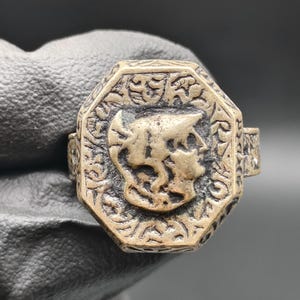 Anillo bañado en plata con cara de moneda romana antigua, talla 9US CP1339c