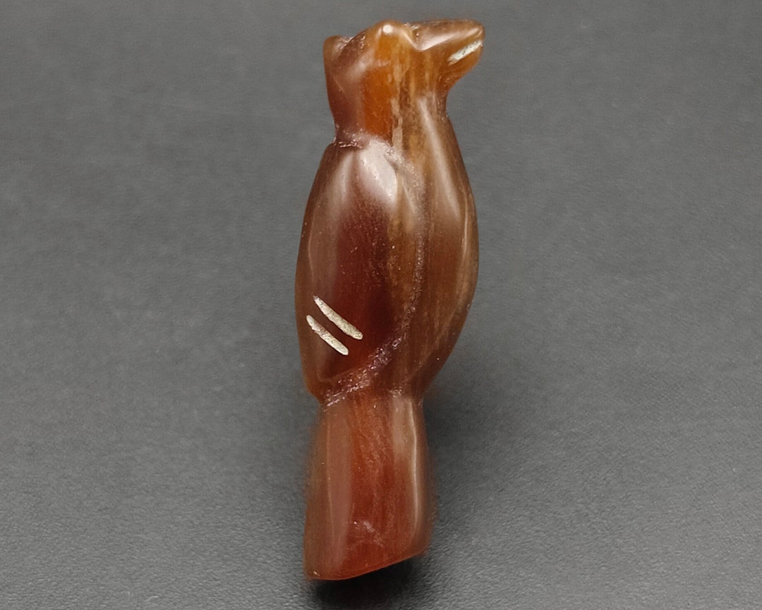 希少なPYU文化スタイルの縞模様の瑪瑙石彫刻のオウム鳥ビーズ #CP1149