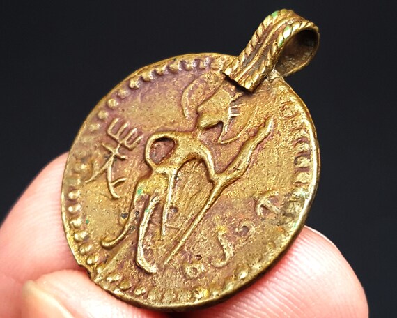 Ancient Bronze Kushan Coin Empire Kanishke Patina… - image 4