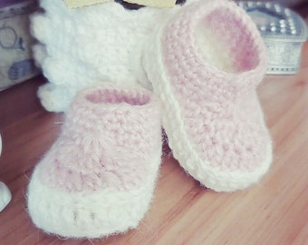 Baby shoes boy or girls newborn Gift For Baby Shower, Crib shoes, Newborn Girl Boy Booties, Baby booties crochet