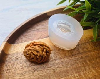 Silicone mold of Peach pit, 3D, ~ 2.4*3.3 cm, H:1.8 cm, Modeling tool for accessories, jewelry and home decor, Shape for polymer clay