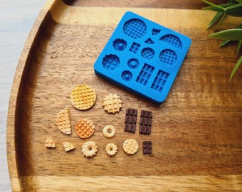 Silicone mold of Mini bakery, style 3, 1:12 scale, 13 elements, ~ 0.4-1.3 cm, H;0.2-0.3 cm, Clay, Resin,Waffle,Chocolate,Dollhouse Miniature