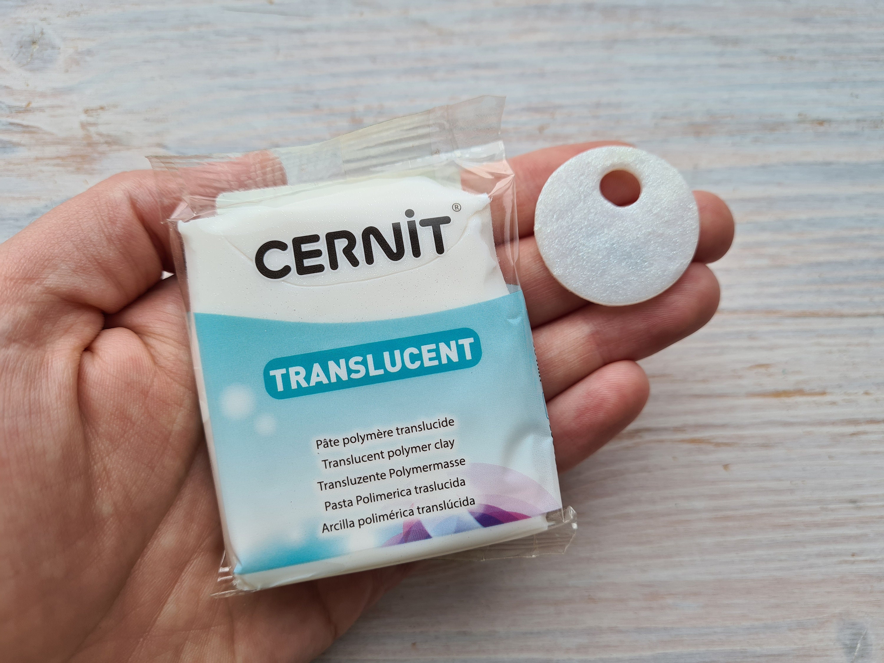 CERNIT Translucent- 2 oz Orange Nr 752