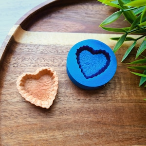 Silicone mold of Tartlet, style 3, heart, ~ 3.1 cm, H:0.8 cm, Modeling tool for accessories, jewelry and home decor, Shape for polymer clay