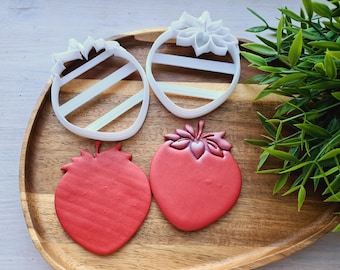 Erdbeer Ausstechform, Stil 2, Erdbeere 3D Ton Ausstechform, Fimo, Erdbeer Form für Ohrringe, Charms & Trinket Dish