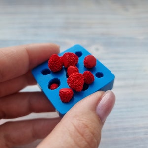 Mini Strawberry Mold 