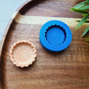 Silicone mold of Tartlet, style 1, ~ Ø 3.2 cm, H:0.9 cm, Modeling tool for accessories, jewelry and home decor, Shape for polymer clay