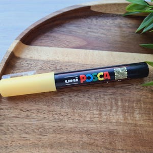 UNI Posca PC-1 M, amarillo paja (73), Marcador a base de agua, Marcador de color para diversas superficies
