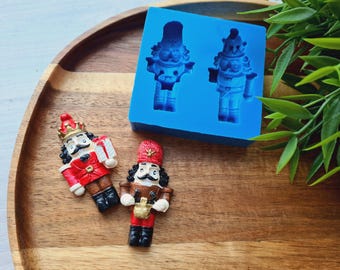 Silicone mold of Nutcrackers, 2 elements, ~ 5.5-5.8*2.9-3.2cm, H:1.1-1.3cm,Christmas Toy Soldier,Fondant,Holiday Figurine,Festive Craft Tool