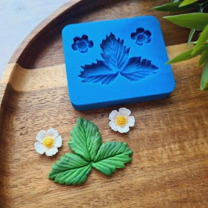 Silicone mold of Strawberry leaf and two flowers, ~ 3*4.1 cm, ~ Ø 1.2 cm, H:0.4 cm, Modeling tool for accessories, jewelry, polymer clay