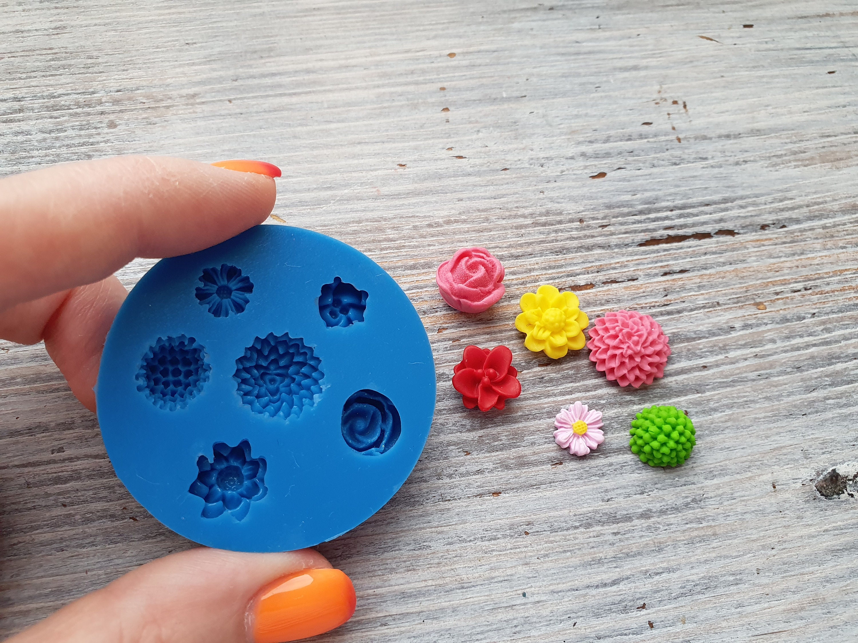 Silicone mould - 6 flowers – Just Any Dream