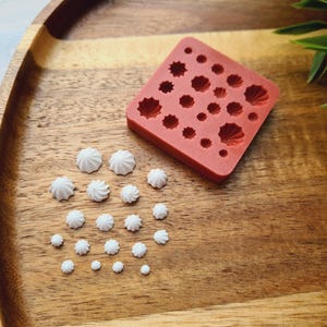1:12-1;6 Silicone mold of Mini meringue, style 8, 20 elements, ~ Ø 0.3-0.8 cm, H;0.2-0.5 cm, Cream Swirl, Clay, Resin,Soap,Candle,Cake Decor Red silicone 32 shA
