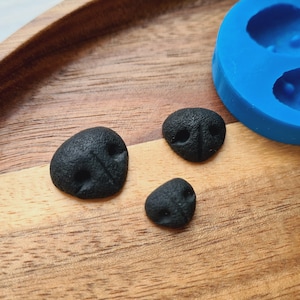 Silicone mold of Dog or bear nose, style 2, 3 elements, ~ 0.9-1.6*1-1.6cm,H:0.4-0.6 cm,Clay Mold for Polymer,Miniature Crafts,Animal Figures