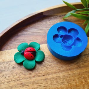 Silicone mold of Ladybug on a flower, ~ Ø 3 cm, H:0.8 cm, Resin, Polymer Clay, Cute Insect, Jewelry DIY, Epoxy, Fondant, Mini Bug Mold