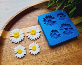 Silicone mold of Daisy, style 3, 4 elements, ~ Ø 2-2.5 cm, H:0.4-0.5 cm, Modeling tool for accessories, jewelry,decor,Shape for polymer clay