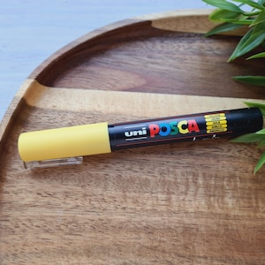 UNI Posca PC-1 M, amarillo (2), Marcador a base de agua, Marcador de color para diversas superficies