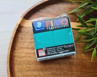 FIMO Professional, true green, Nr. 500, 85g (3oz), Oven-Bake Modeling Clay, Artists, Firm Texture, Sculpting, Jewelry, STAEDTLER Clay