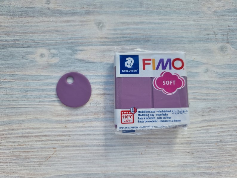 FIMO Soft serie polymeerklei, bosbessenshake, Nr. T60, 57 g 2 oz, ovenhardende polymeer boetseerklei, Basic Fimo Zachte kleuren van STAEDTLER afbeelding 4