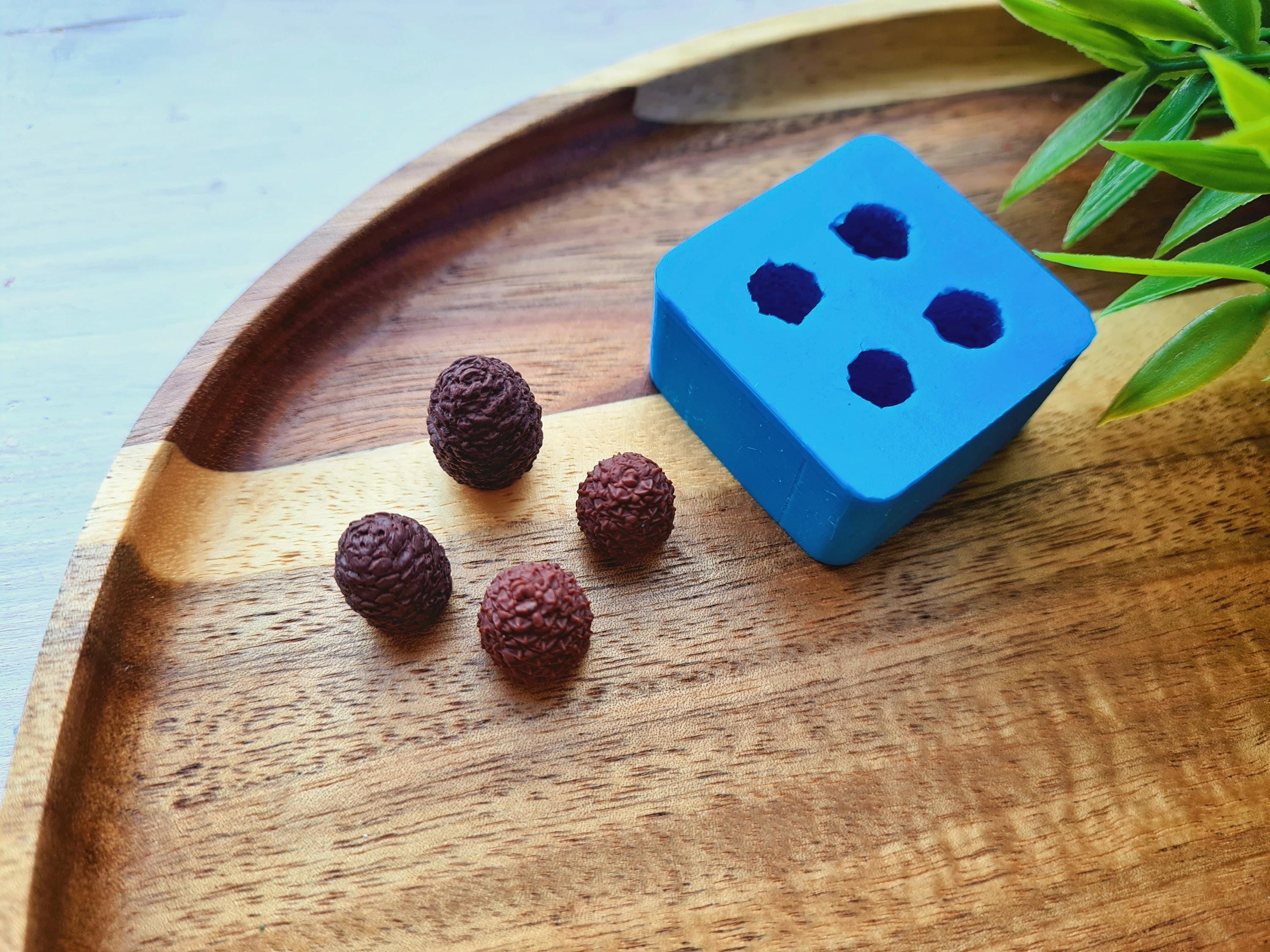 Silicone mold of Pine cone, style 12, 4 elements, ~ Ø 0.9-1.4 cm, H:1.2-1.8 cm, Modeling tool, jewelry, home decor, Shape for polymer clay