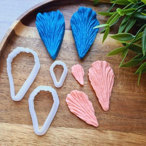 Silicone veiner of Iris petal texture, Flower Veiner, 3D Printed Cutters, Plastic PLA, Polymer Clay, Earrings, Floral Jewelry Tools