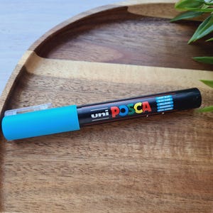 UNI Posca PC-1 M, azul claro (8), Marcador à base de água, Marcador colorido para várias superfícies