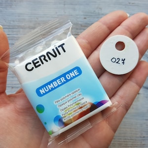 CERNIT Nummer Ett polymerlera, ogenomskinlig vit, Nr. 027, 56 g (2 oz), mjuk lera för smycken, miniatyrer och skulptur