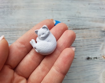 Silicone mold of Cat 2, 3D, ~ 2.5 * 2.3 cm, Modeling tool for accessories, jewelry and home decor, Shape for all types of polymer clay