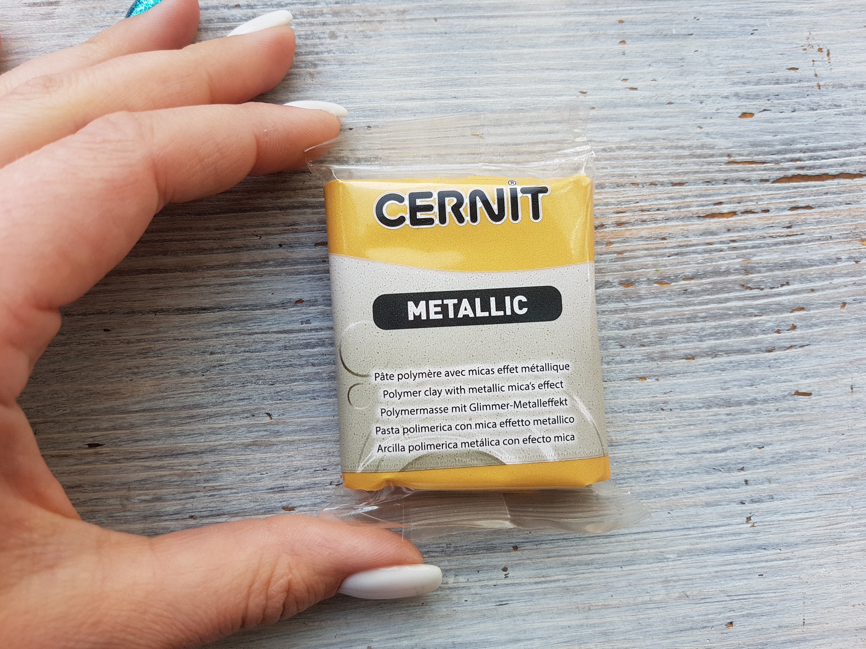 Solid White Cernit Polymer Clay - Metallic Series - Made in Belgium at Rs  275/piece in Bengaluru
