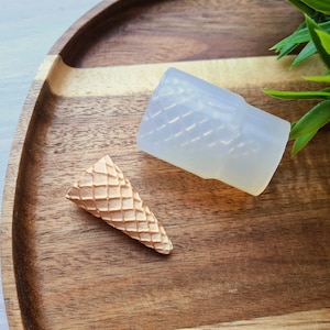 Silikonform Eiswaffel, Stil 3, ~ Ø 1,7 cm, H:3,7 cm, Modellierwerkzeug für Accessoires, Schmuck und Wohndekor