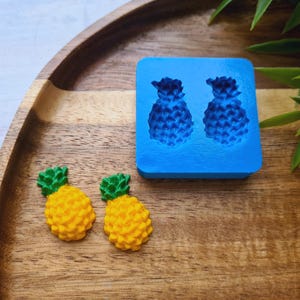 Molde de silicona de piña, estilo 1, mini, 2 elementos, ~ 1,5*2,5 cm, alto: 0,7 cm, herramienta de modelado para accesorios, joyas, forma para arcilla polimérica
