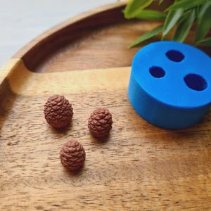 Silicone mold of Mini pine cone, style 7, 3 elements, ~ Ø 0.8-1.1 cm, H:0.9-1.2 cm, Miniatures, DIY Christmas Decoration, Holiday Craft Mold