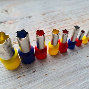Set di tagliapasta in metallo "Fiori", 3, 4, 5 o 9 pezzi, ≈ 0,55-0,11 pollici (1,4 cm - 0,3 cm), Strumenti per pasta di zucchero, argilla metallica, miniature