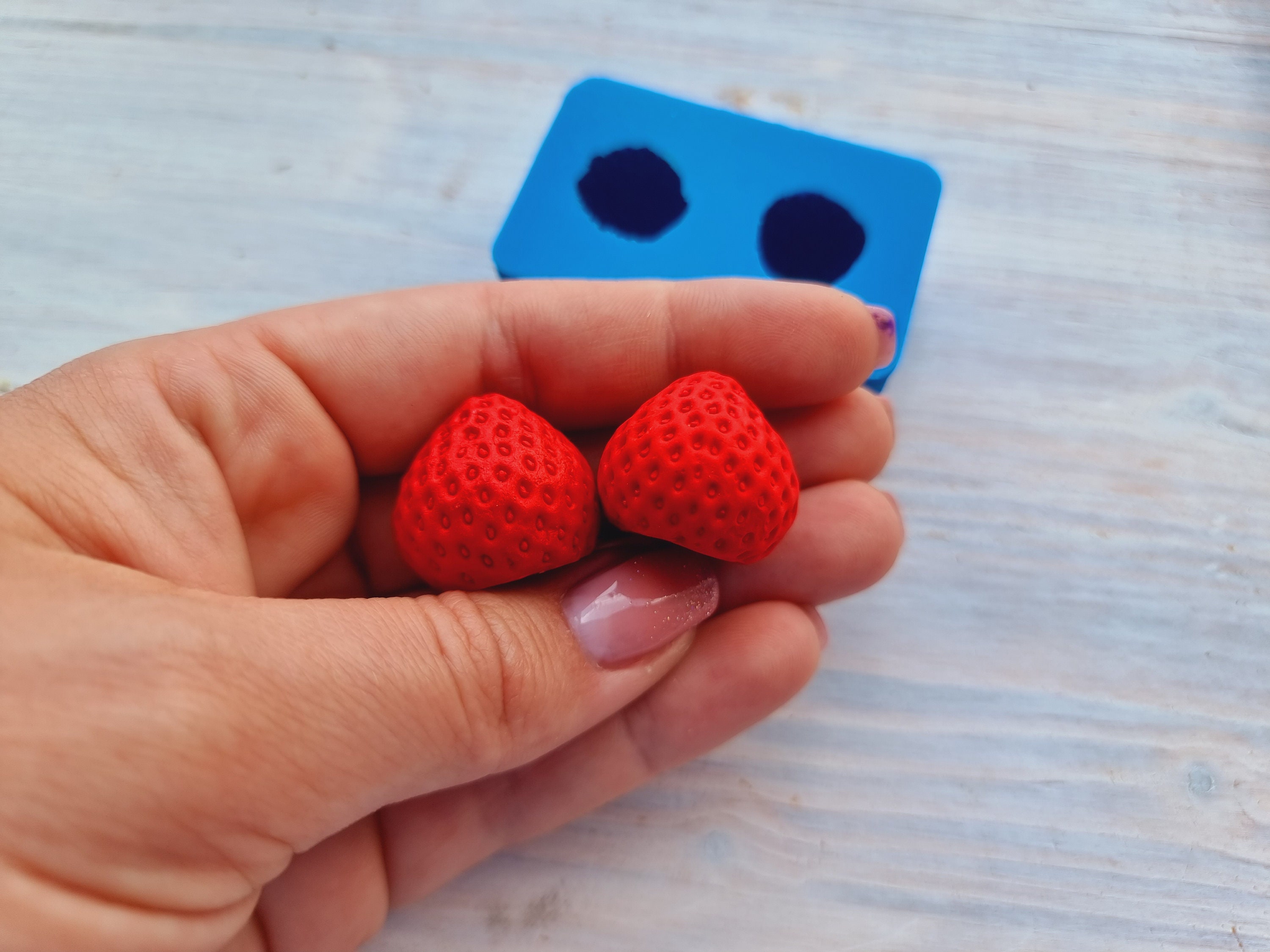 Strawberry Embeds Silicone Mold. 3d Strawberry Mold. Epoxy Resin